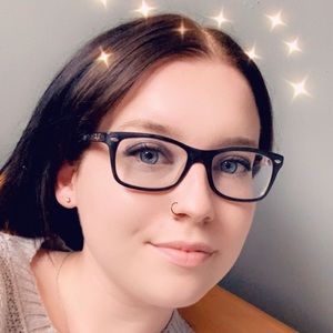 Meet your Posher, Lexy